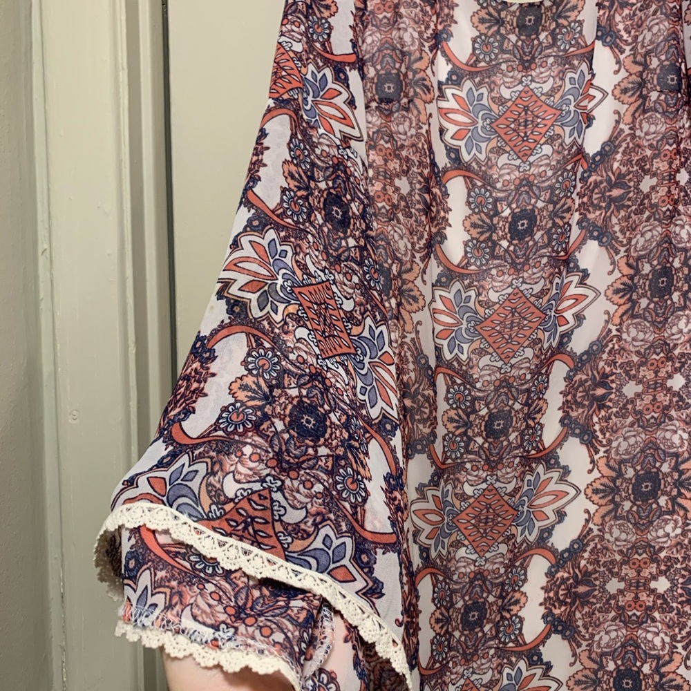 Patterned Dress - Picture 2 of 3